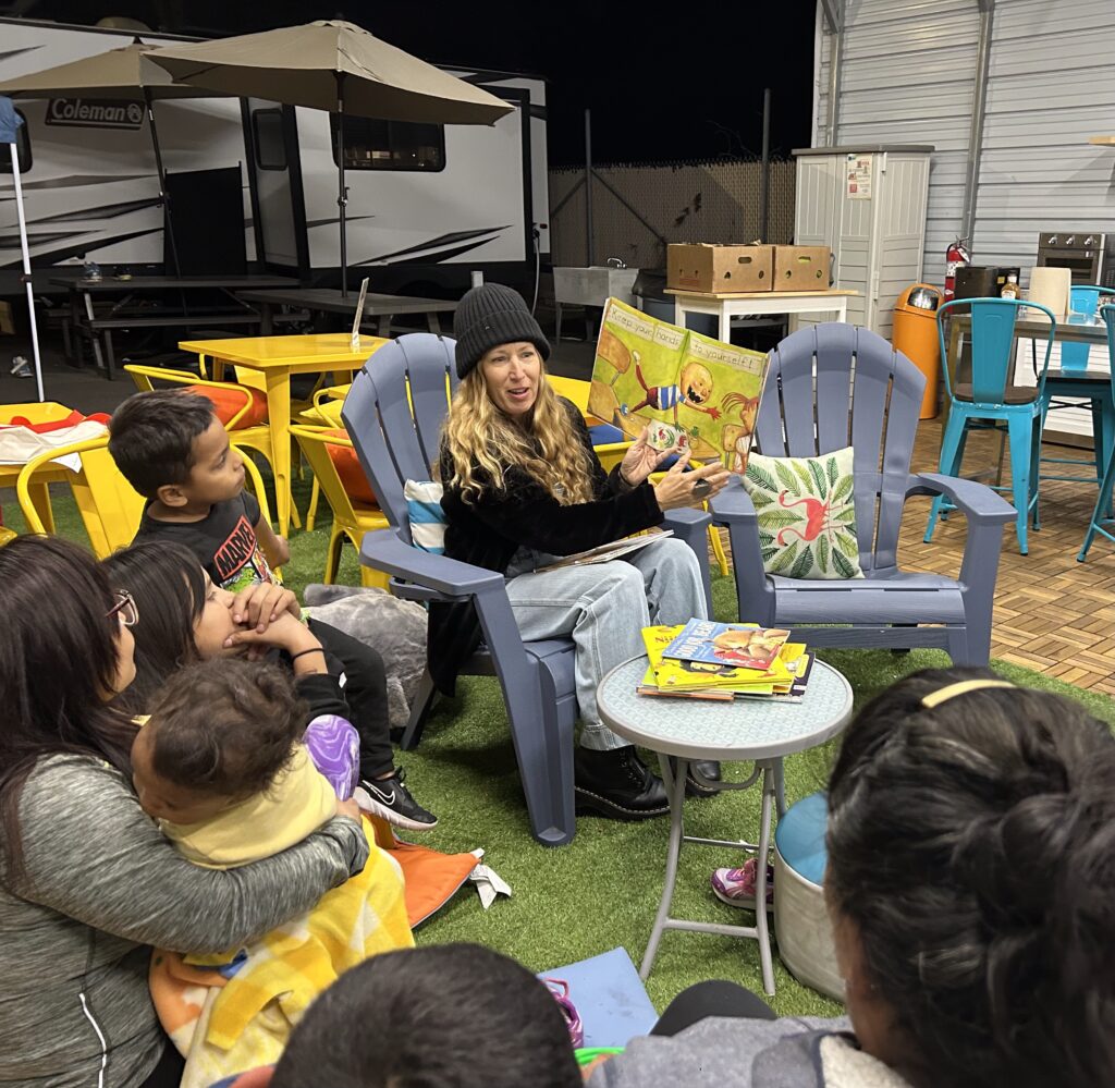 RL volunteer Erin at our Family Story Hour with Jewish Family Services
